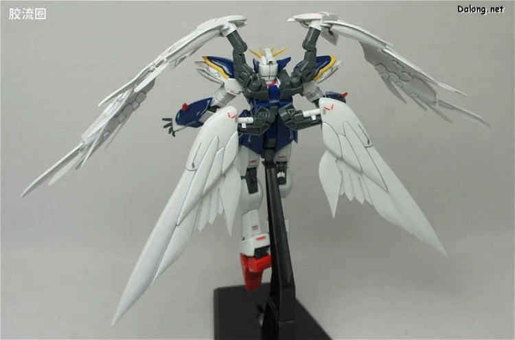 Bandai RG 1/144 XXXG-00W0 Wing Gundam Zero EW