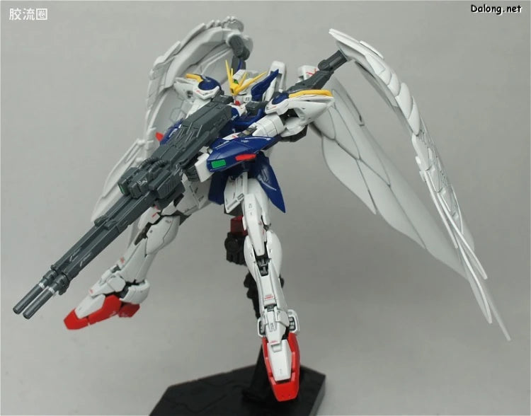 Bandai RG 1/144 XXXG-00W0 Wing Gundam Zero EW
