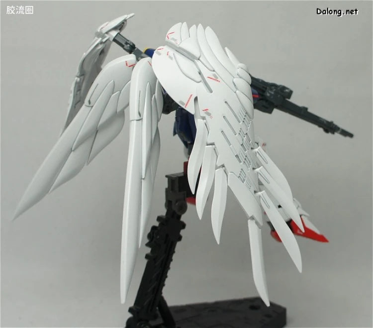 Bandai RG 1/144 XXXG-00W0 Wing Gundam Zero EW