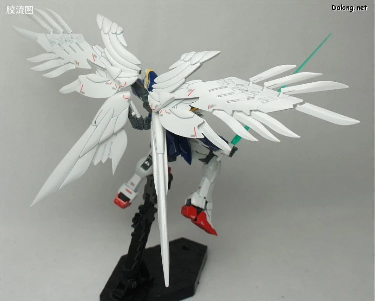 Bandai RG 1/144 XXXG-00W0 Wing Gundam Zero EW