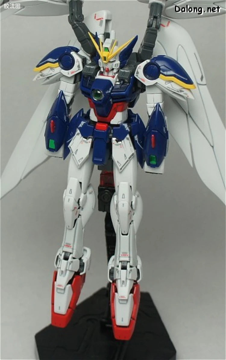 Bandai RG 1/144 XXXG-00W0 Wing Gundam Zero EW