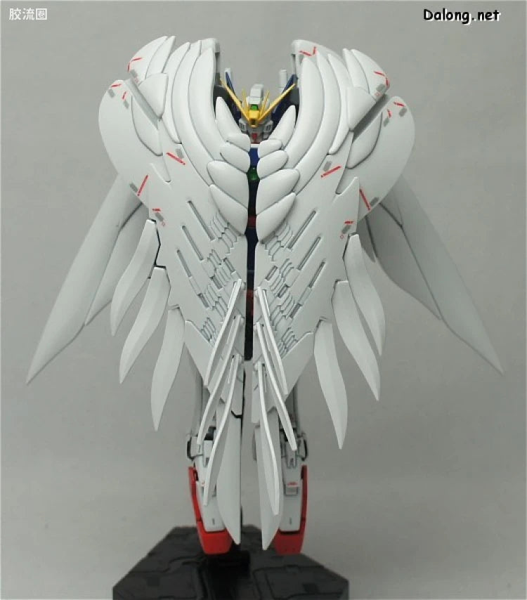 Bandai RG 1/144 XXXG-00W0 Wing Gundam Zero EW