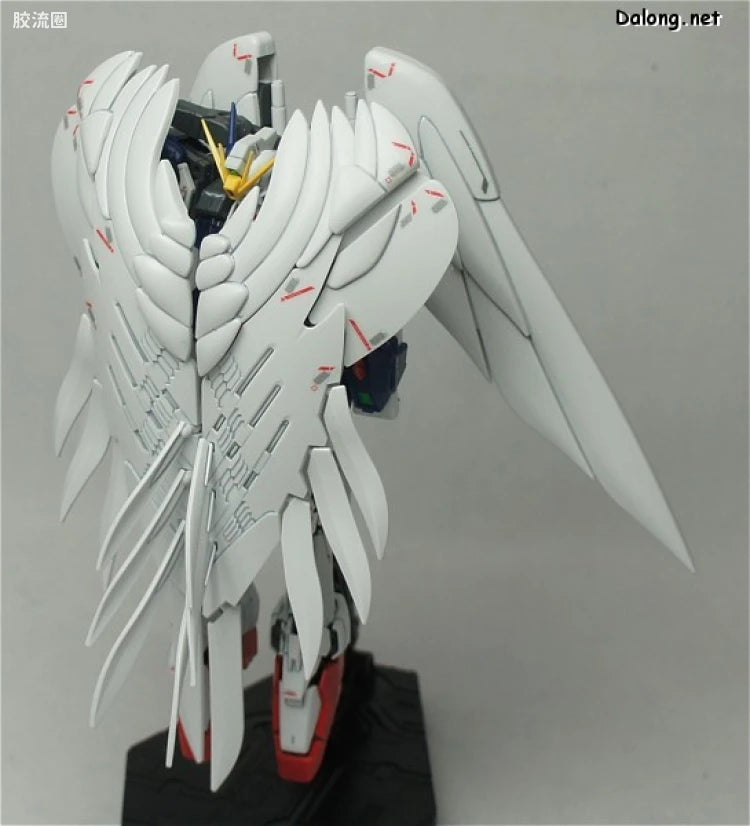 Bandai RG 1/144 XXXG-00W0 Wing Gundam Zero EW