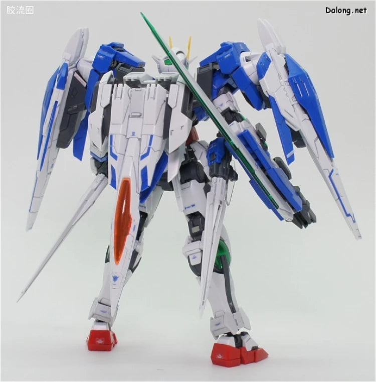 Bandai RG 1/144 GN-0000+GNR-010 00 Raiser