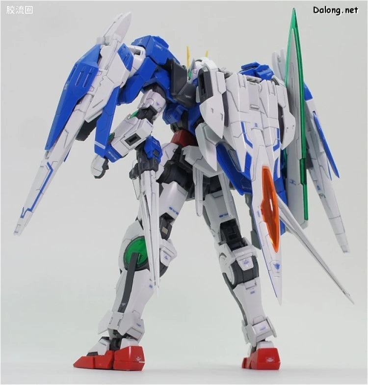 Bandai RG 1/144 GN-0000+GNR-010 00 Raiser