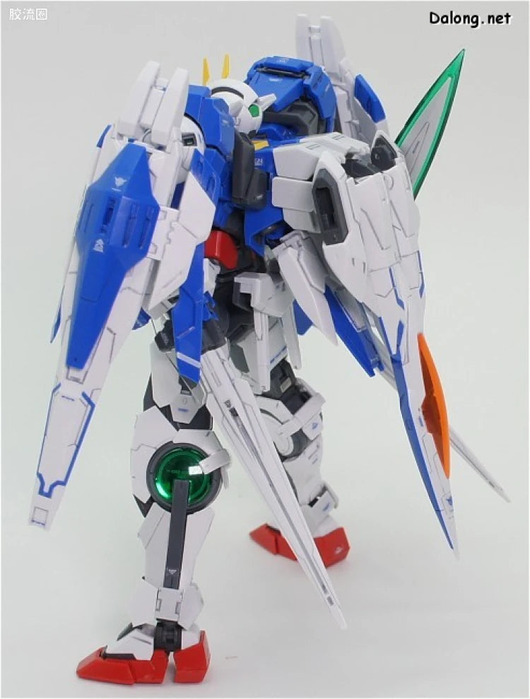 Bandai RG 1/144 GN-0000+GNR-010 00 Raiser