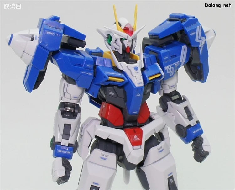 Bandai RG 1/144 GN-0000+GNR-010 00 Raiser