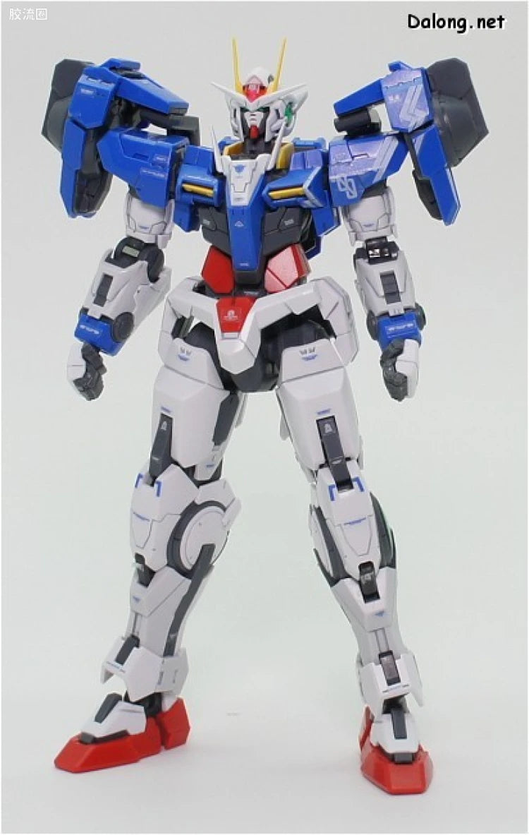 Bandai RG 1/144 GN-0000+GNR-010 00 Raiser