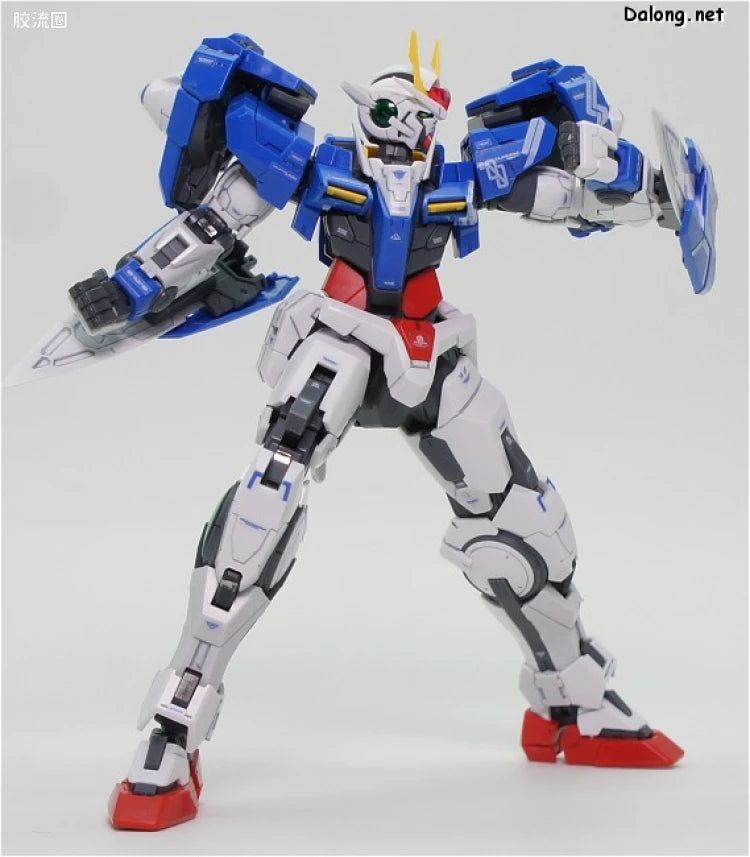 Bandai RG 1/144 GN-0000+GNR-010 00 Raiser