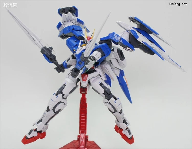 Bandai RG 1/144 GN-0000+GNR-010 00 Raiser