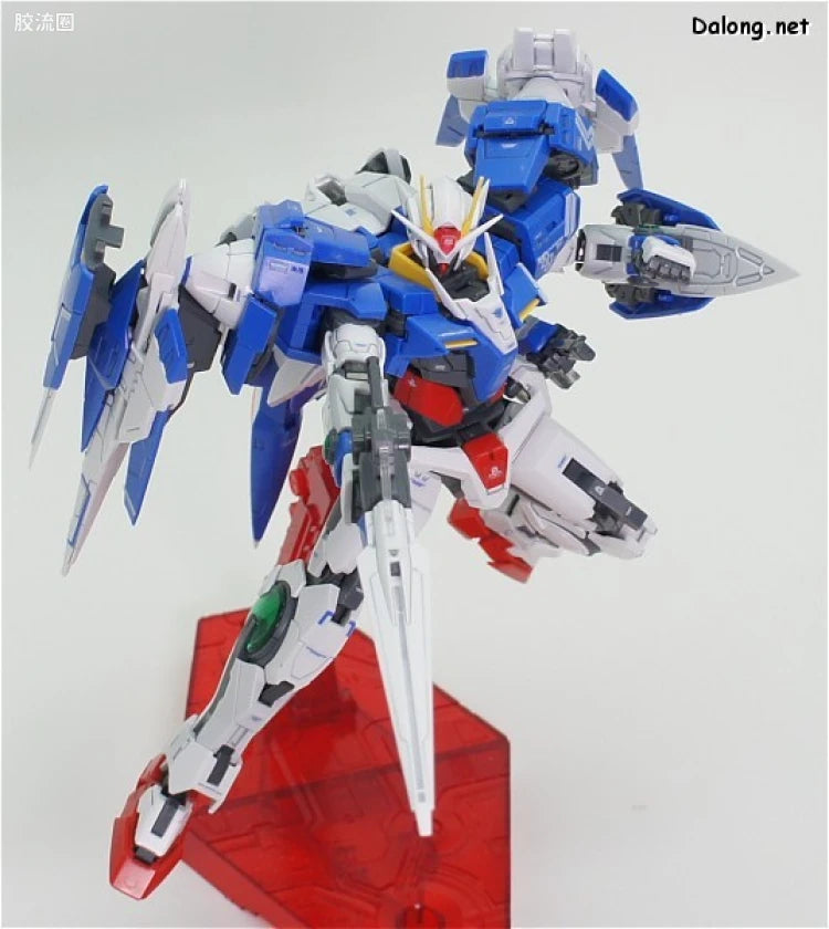 Bandai RG 1/144 GN-0000+GNR-010 00 Raiser