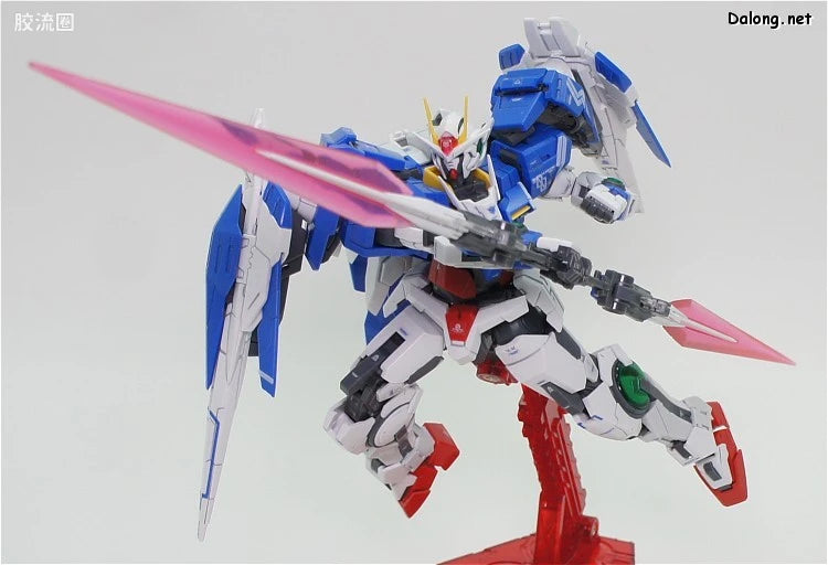 Bandai RG 1/144 GN-0000+GNR-010 00 Raiser
