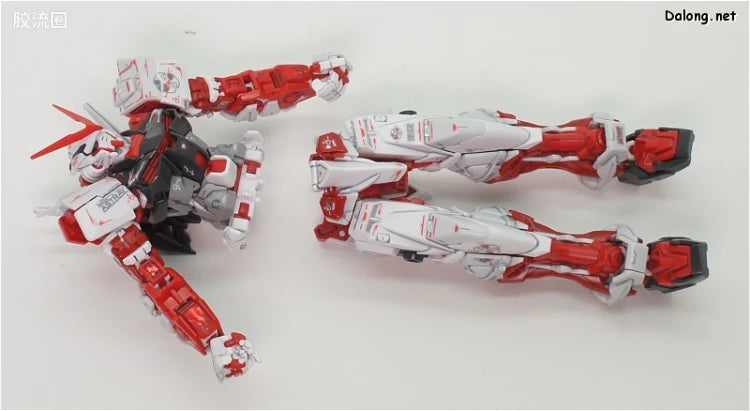 Bandai RG 1/144 MBF-P02 Gundam Astray Red Frame