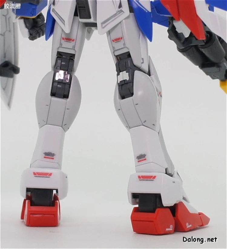 Bandai RG 1/144 XXXG-01W Wing Gundam EW