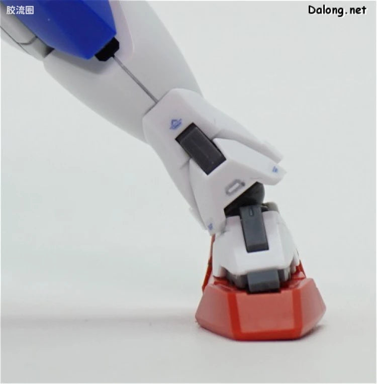 Bandai RG 1/144 GNT-0000 00 Qan[T]