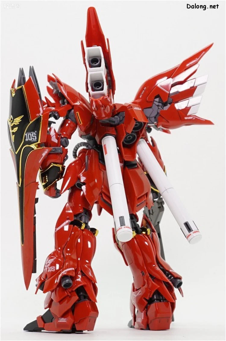 Bandai RG 1/144 MSN-06S Sinanju