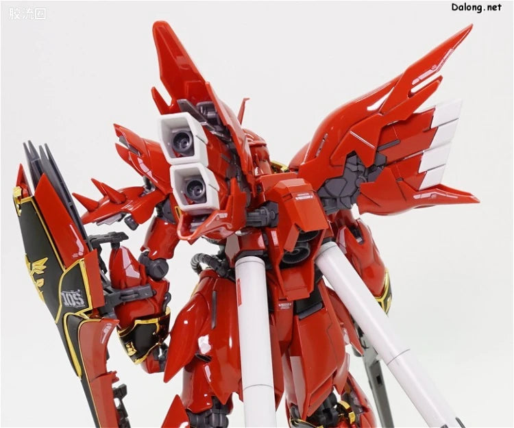 Bandai RG 1/144 MSN-06S Sinanju