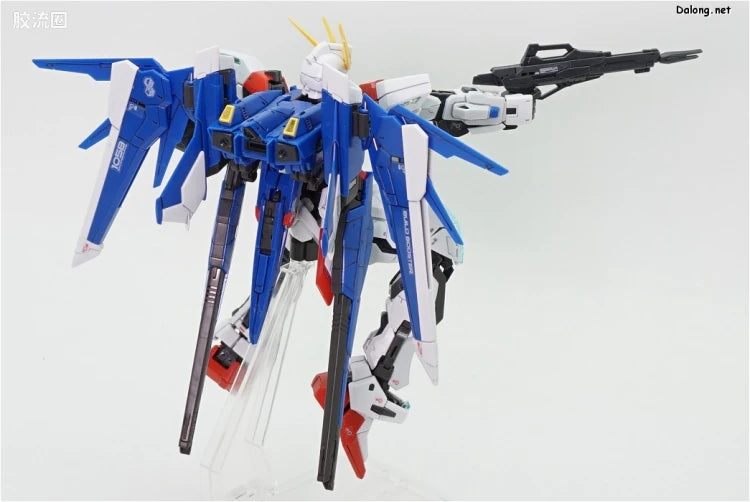 Bandai RG 1/144 GAT-X105B/FP Build Strike Gundam Full Package