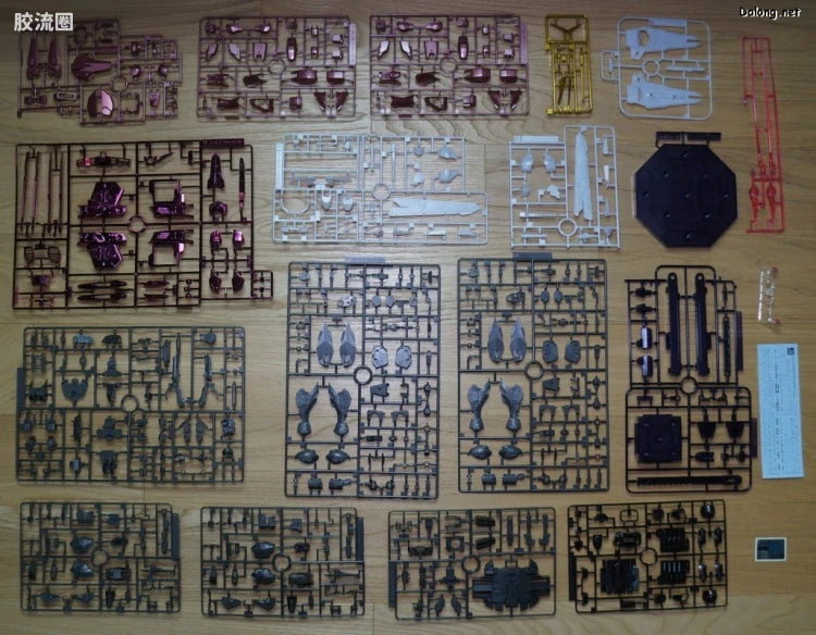 P-Bandai MG 1/100 ZGMF-X09A Justice Gundam [Special Coating]