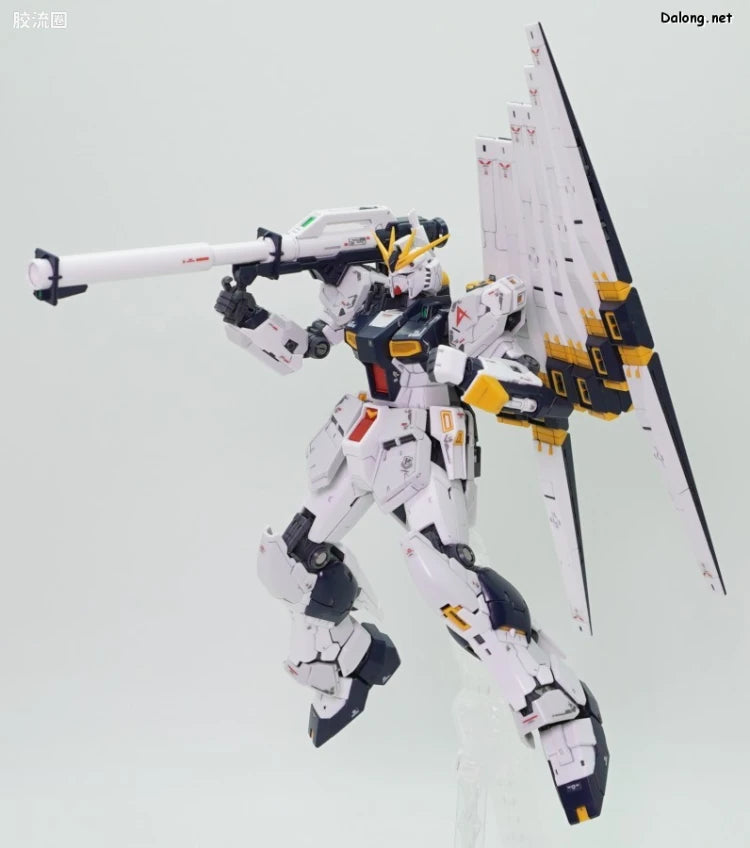 RG 1/144 Nu Gundam