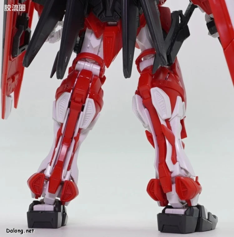 P-Bandai MG 1/100 MBF-02VV Gundam Astray Turn Red