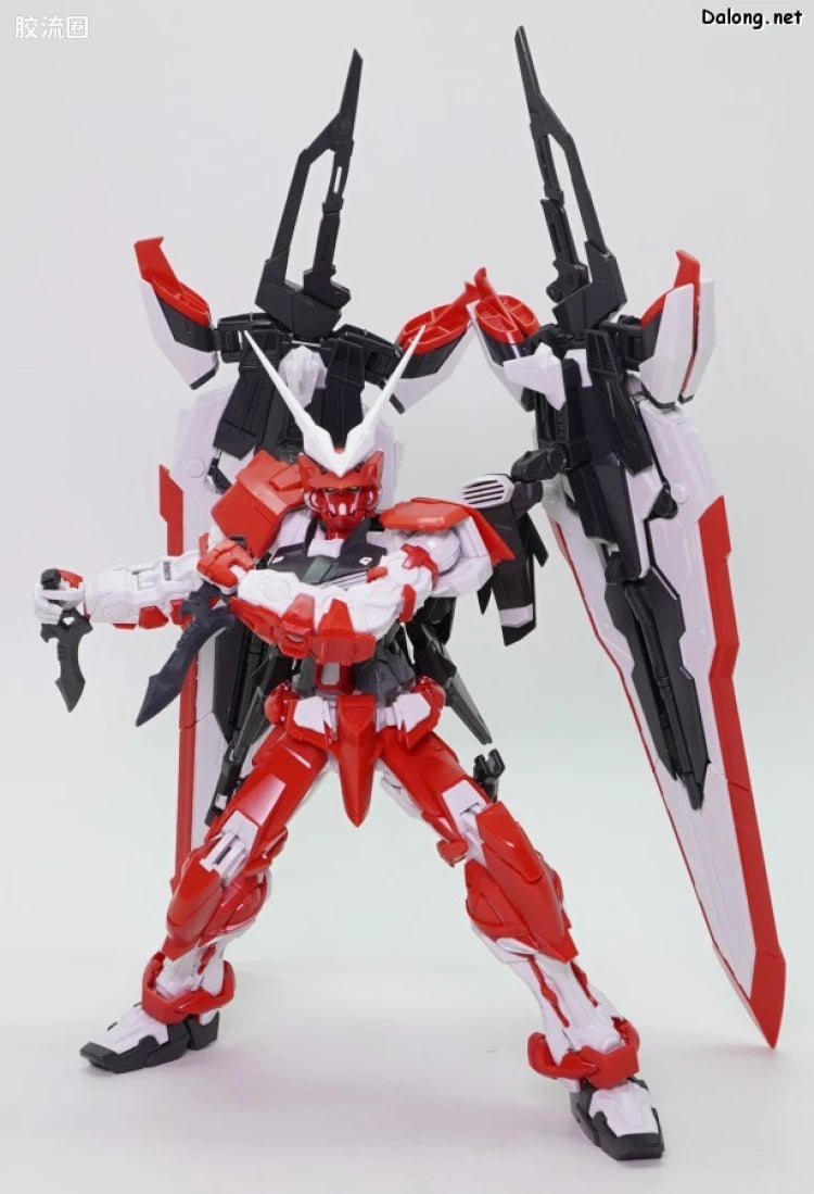 P-Bandai MG 1/100 MBF-02VV Gundam Astray Turn Red