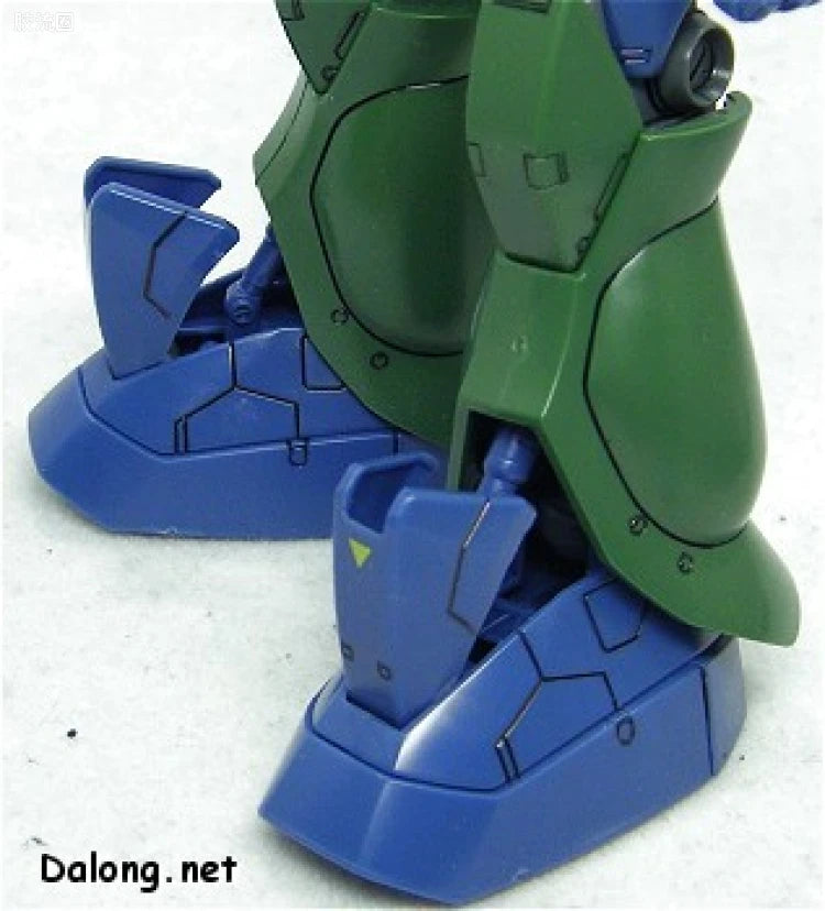 Bandai MG 1/100 MS-05B Zaku I