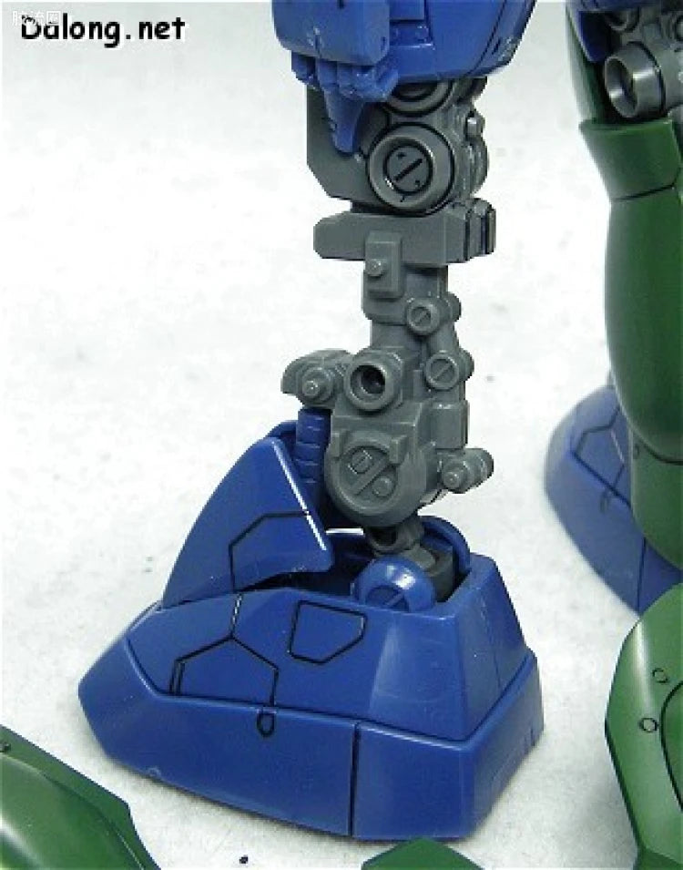 Bandai MG 1/100 MS-05B Zaku I
