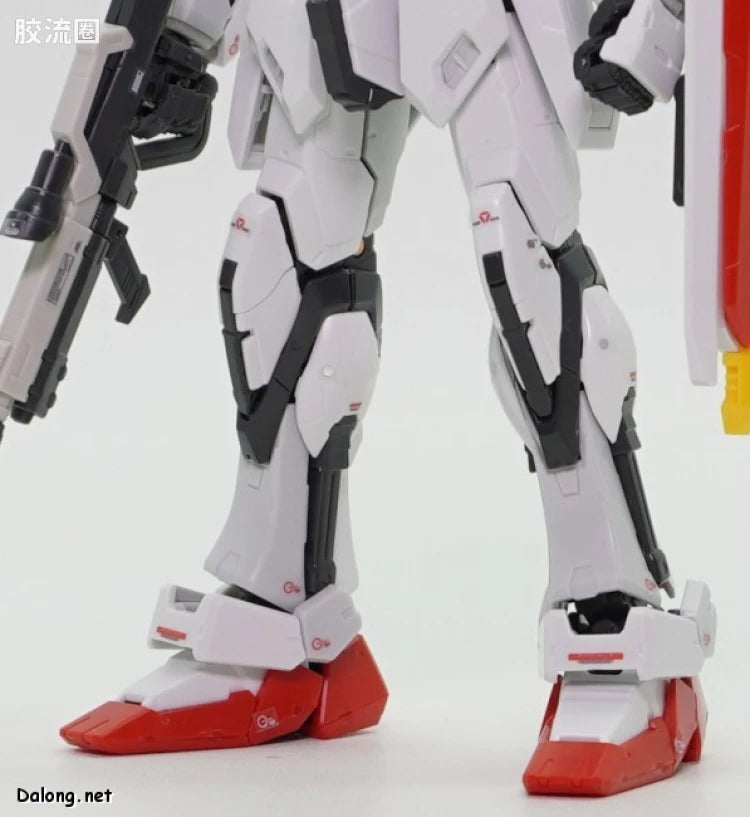 P-Bandai RG 1/144 GAT-X105 Strike Gundam