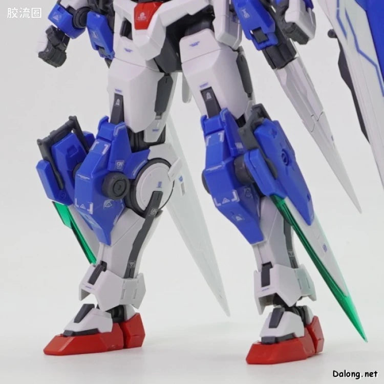 P-Bandai RG 1/144 GN-0000GNHW/7S 00 Gundam Seven Sword
