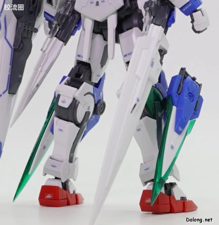 P-Bandai RG 1/144 GN-0000GNHW/7S 00 Gundam Seven Sword