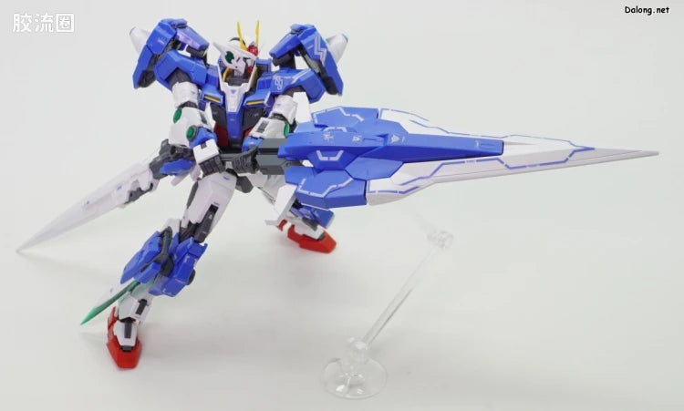 P-Bandai RG 1/144 GN-0000GNHW/7S 00 Gundam Seven Sword