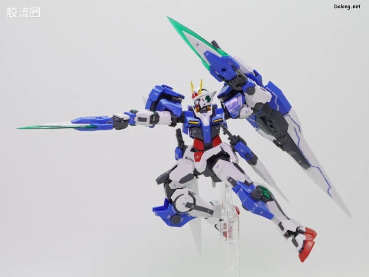 P-Bandai RG 1/144 GN-0000GNHW/7S 00 Gundam Seven Sword