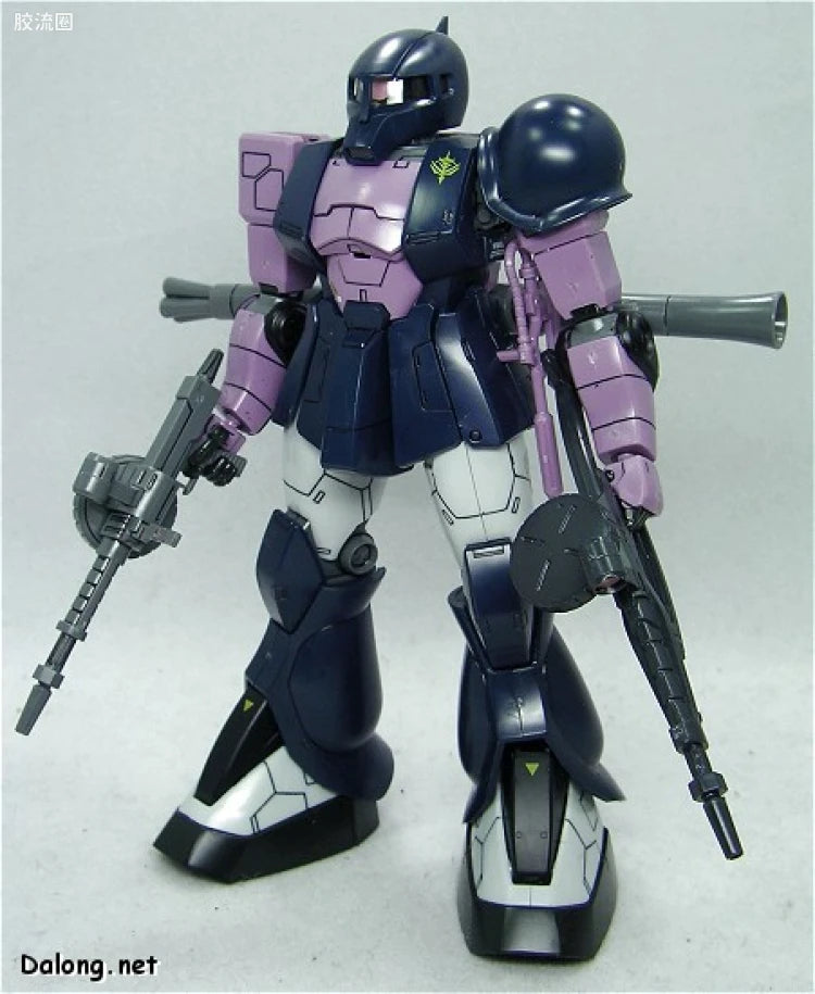 Bandai MG 1/100 MS-05B Zaku I (Black Tri-Stars)