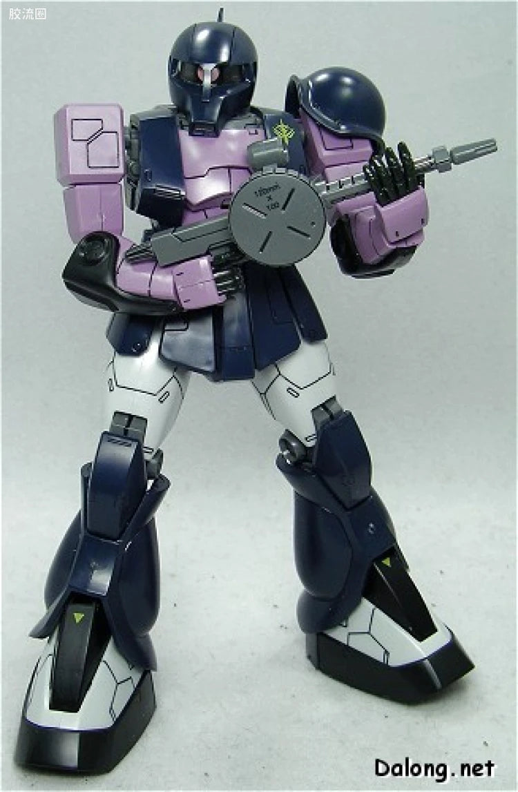 Bandai MG 1/100 MS-05B Zaku I (Black Tri-Stars)