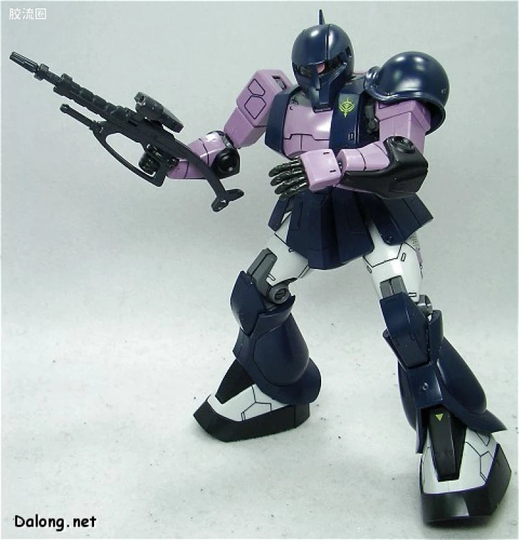 Bandai MG 1/100 MS-05B Zaku I (Black Tri-Stars)