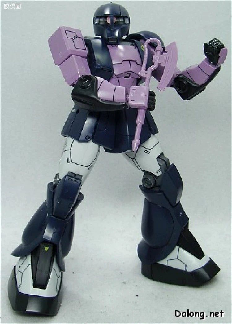 Bandai MG 1/100 MS-05B Zaku I (Black Tri-Stars)