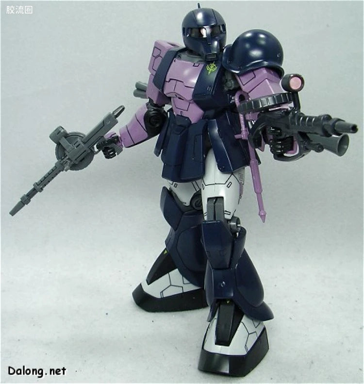 Bandai MG 1/100 MS-05B Zaku I (Black Tri-Stars)