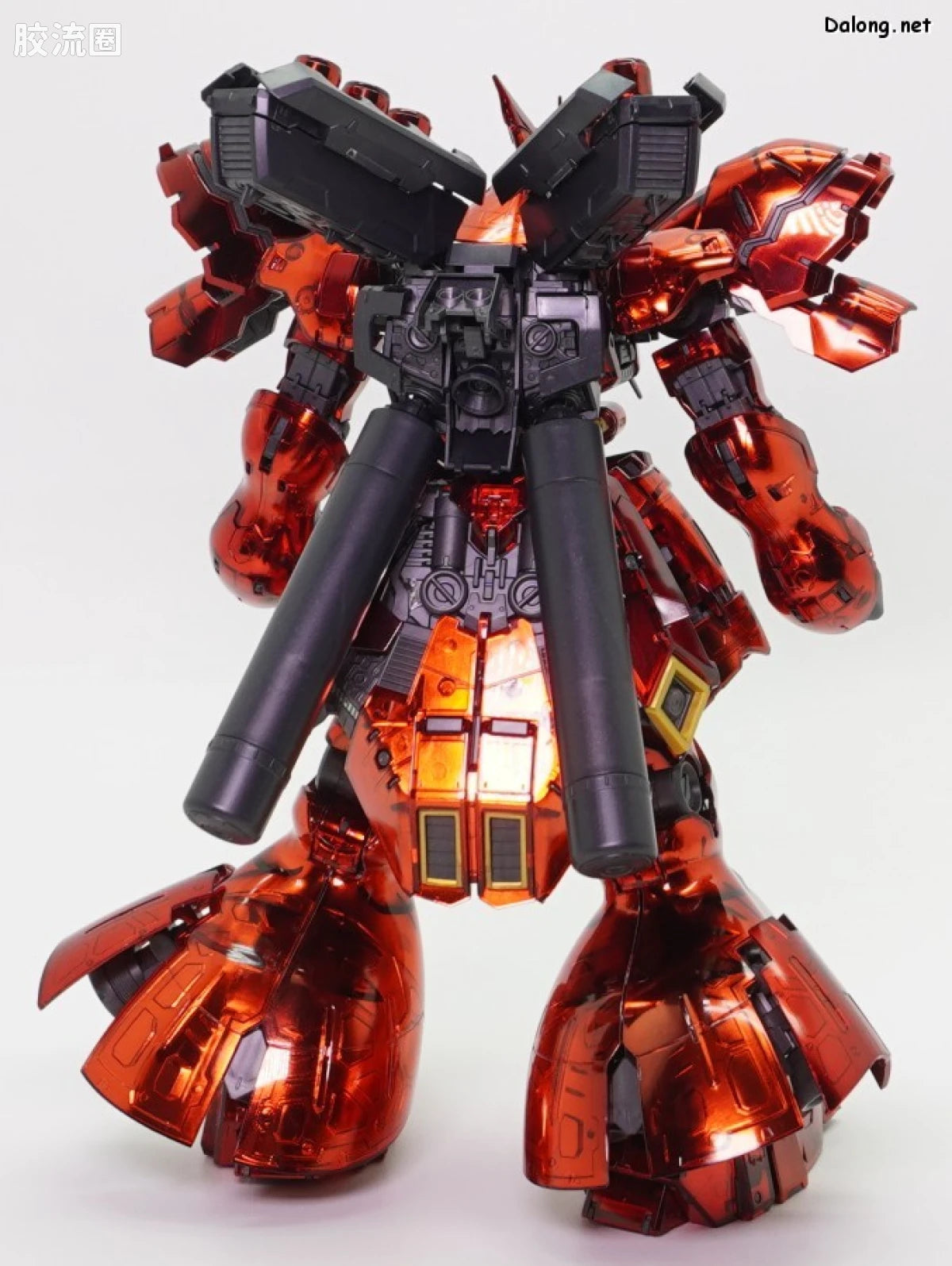 RG 1/144 Sazabi [Mechanical Core Plating]