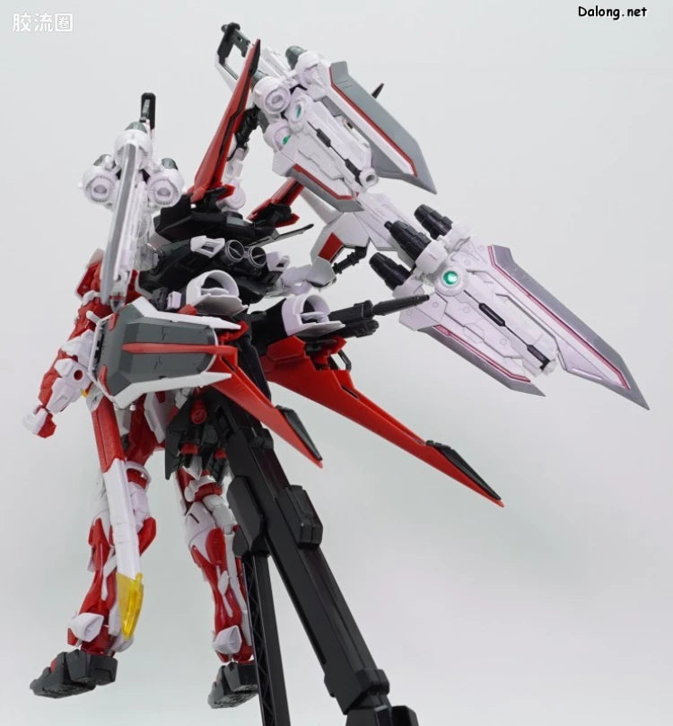 P-Bandai MG 1/100 Gundam Astray Red Dragon