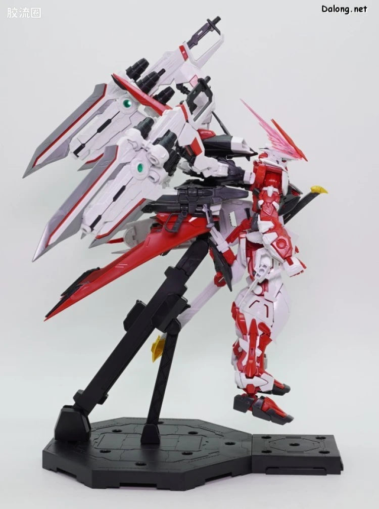 P-Bandai MG 1/100 Gundam Astray Red Dragon