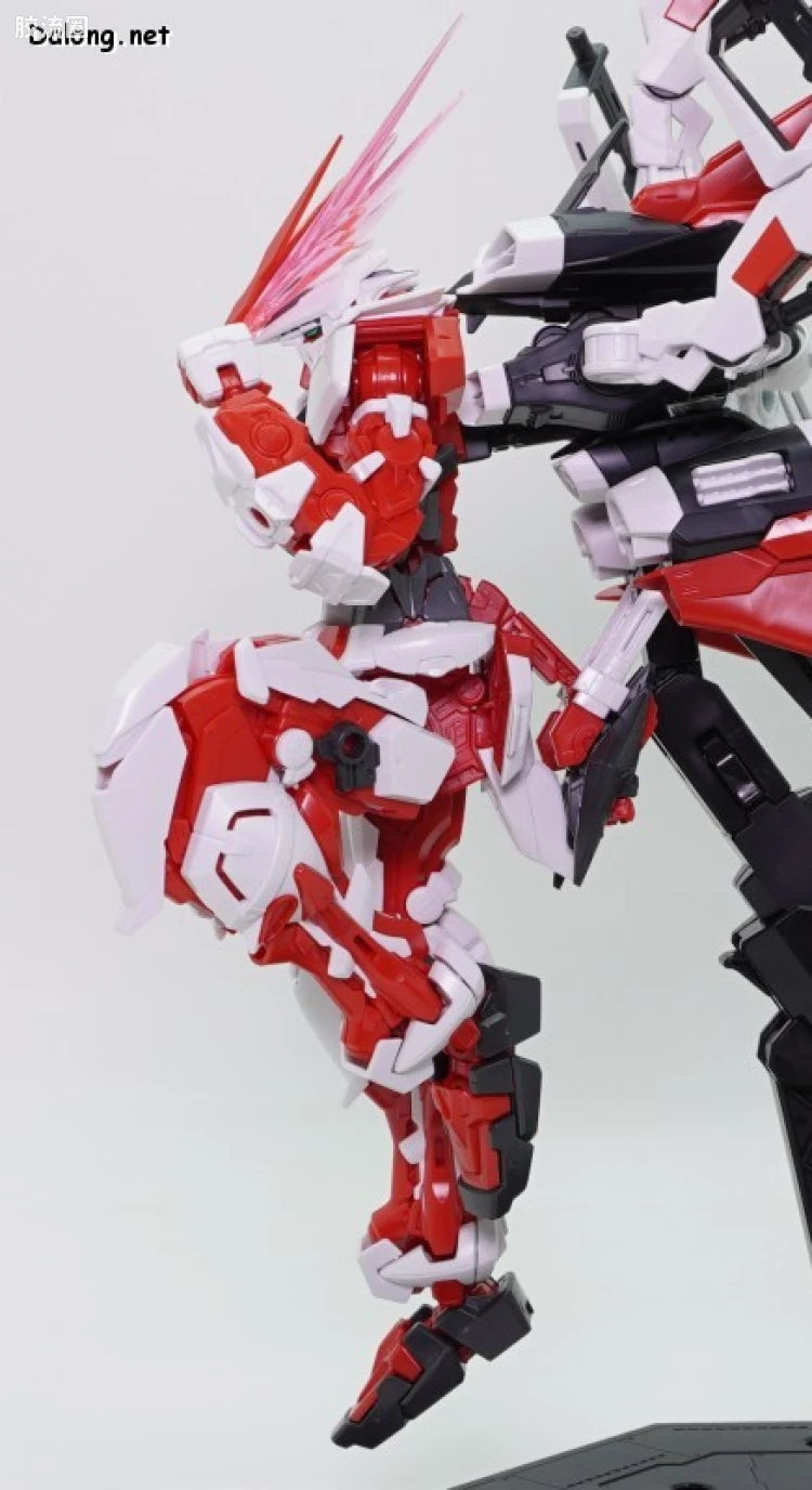 P-Bandai MG 1/100 Gundam Astray Red Dragon