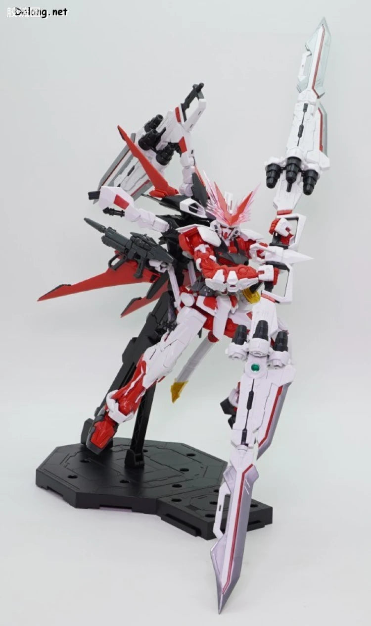 P-Bandai MG 1/100 Gundam Astray Red Dragon