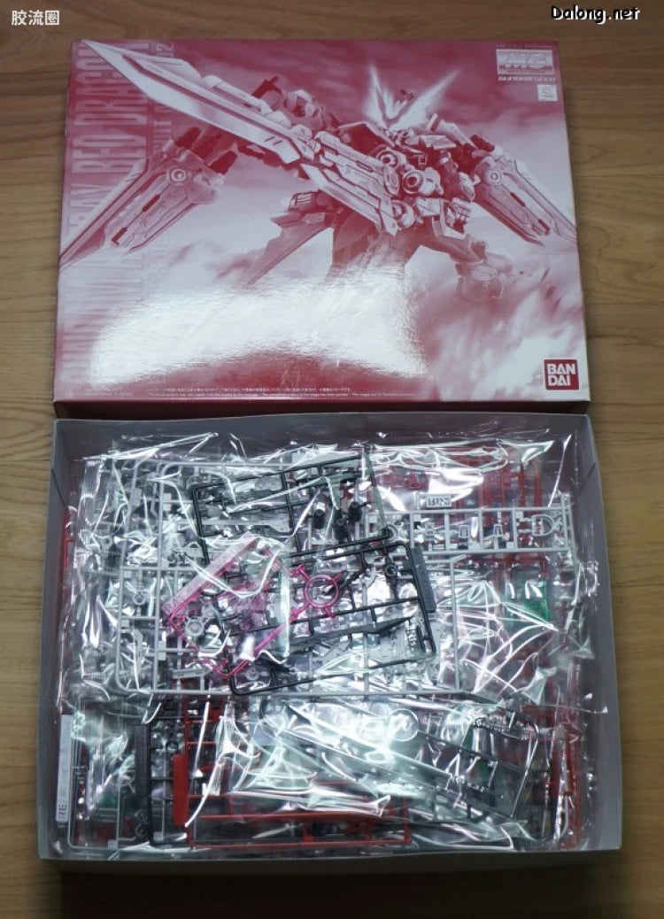 P-Bandai MG 1/100 Gundam Astray Red Dragon