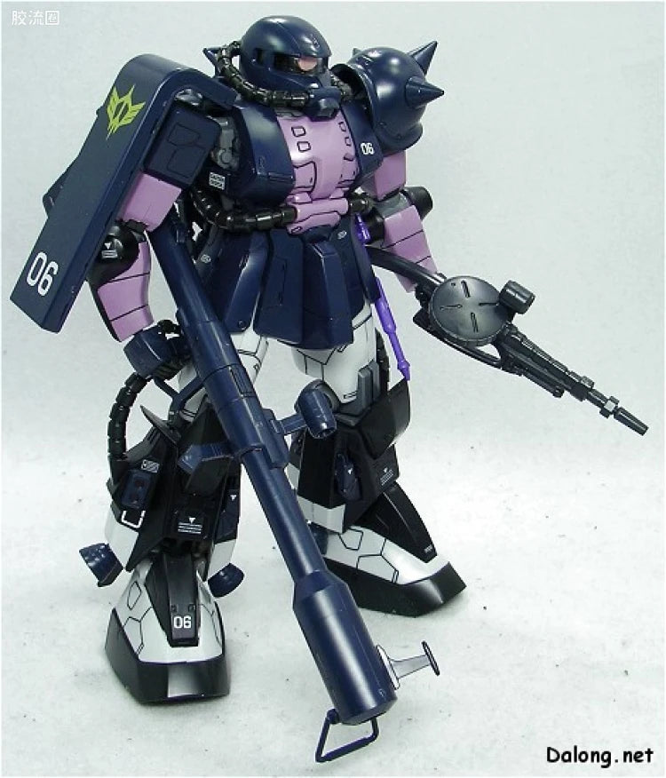 Bandai MG 1/100 MS-06R-1A Zaku II (Black Tri-Stars)