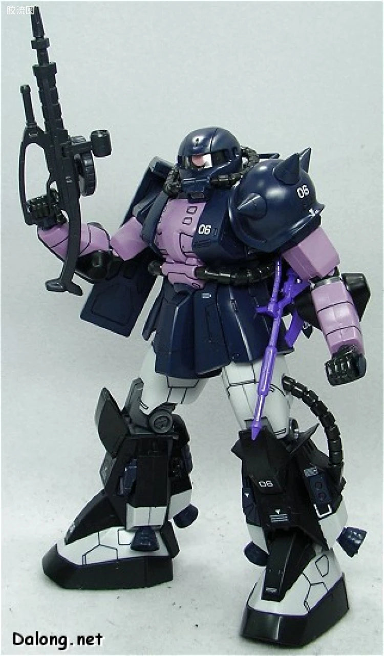 Bandai MG 1/100 MS-06R-1A Zaku II (Black Tri-Stars)