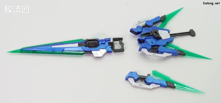 P-Bandai MG 1/100 00 Qan[T] Full Saber [Special Coating]