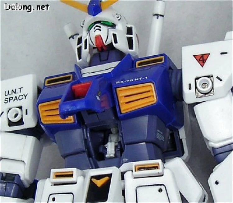 Bandai MG 1/100 RX-78NT-1 Gundam NT-1