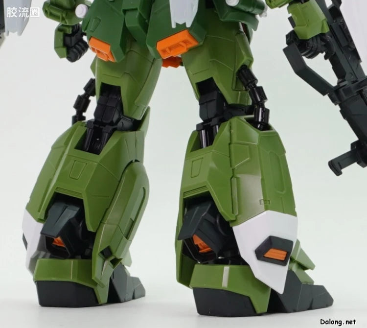 P-Bandai MG 1/100 Blaze Zaku Phantom / Blaze Zaku Warrior