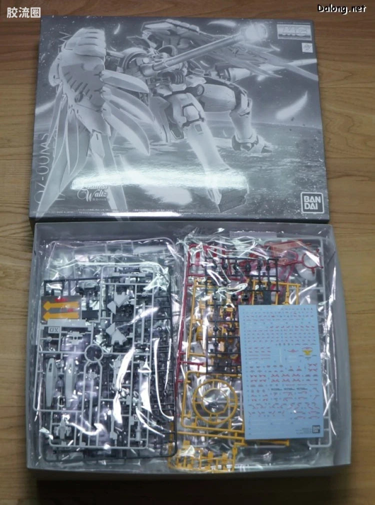 P-Bandai MG 1/100 Tallgeese Fluegel EW